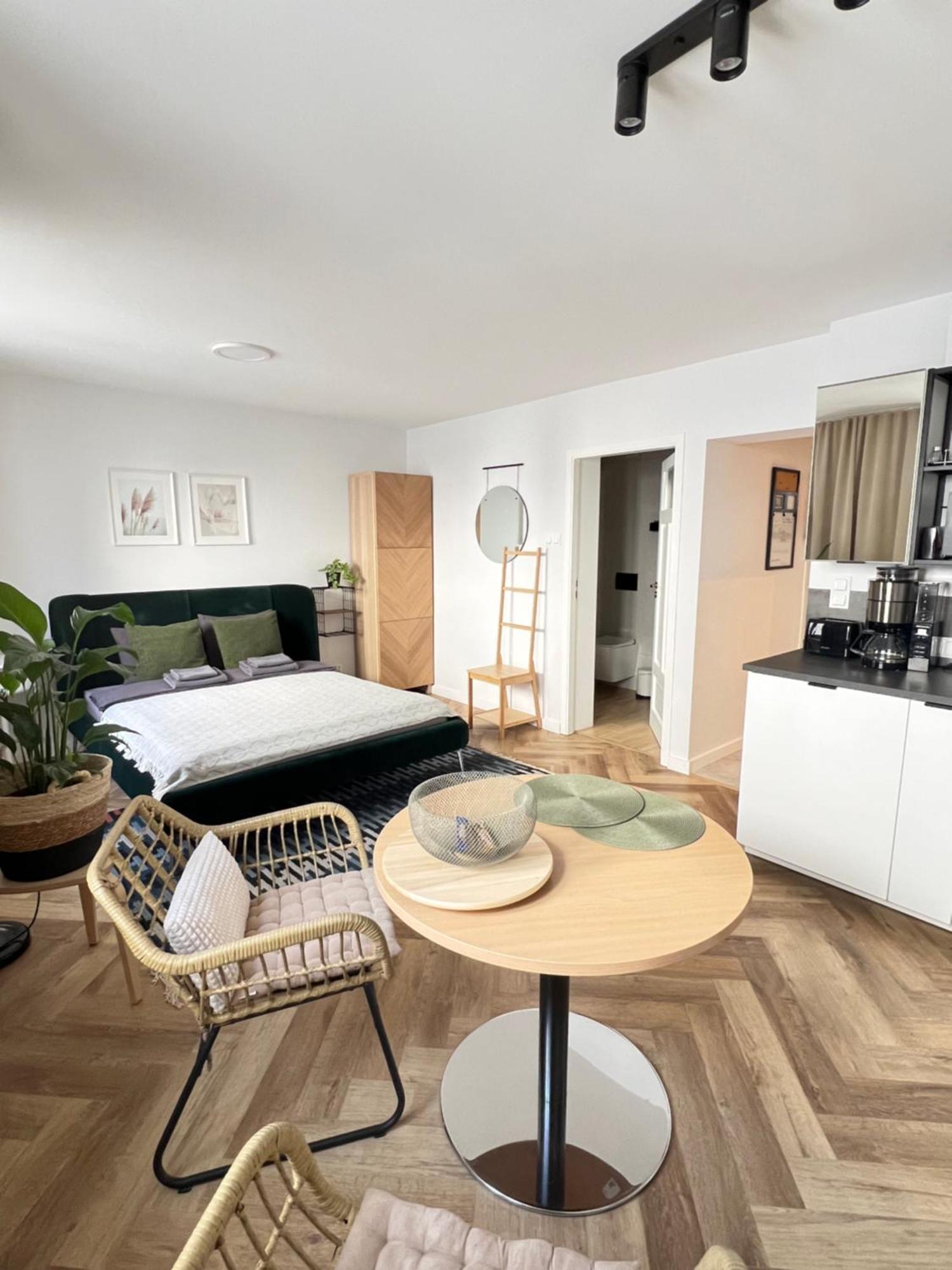 Appartamento Tandem In Old Town - 24H Self Check-In Breslavia Esterno foto